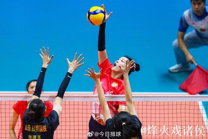 全运会:江苏女排直落三局击败山东女排夺冠 全运会:江苏女排直落三局击败山东女排夺冠